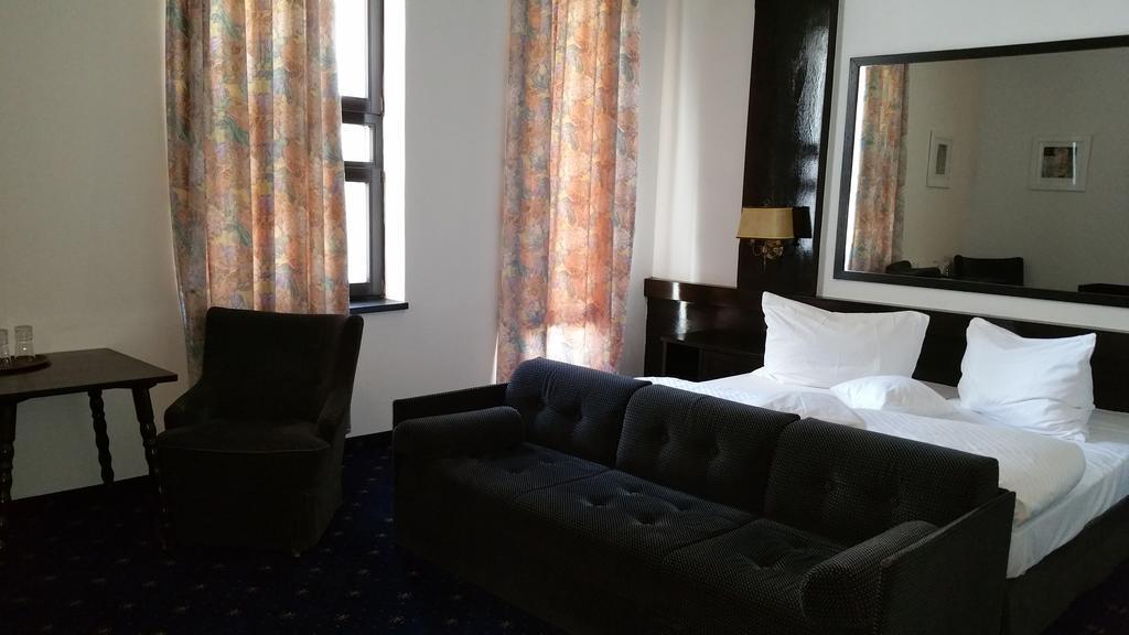 Conacul Balta Alba Hotel Екстериор снимка