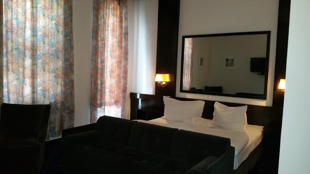 Conacul Balta Alba Hotel Екстериор снимка